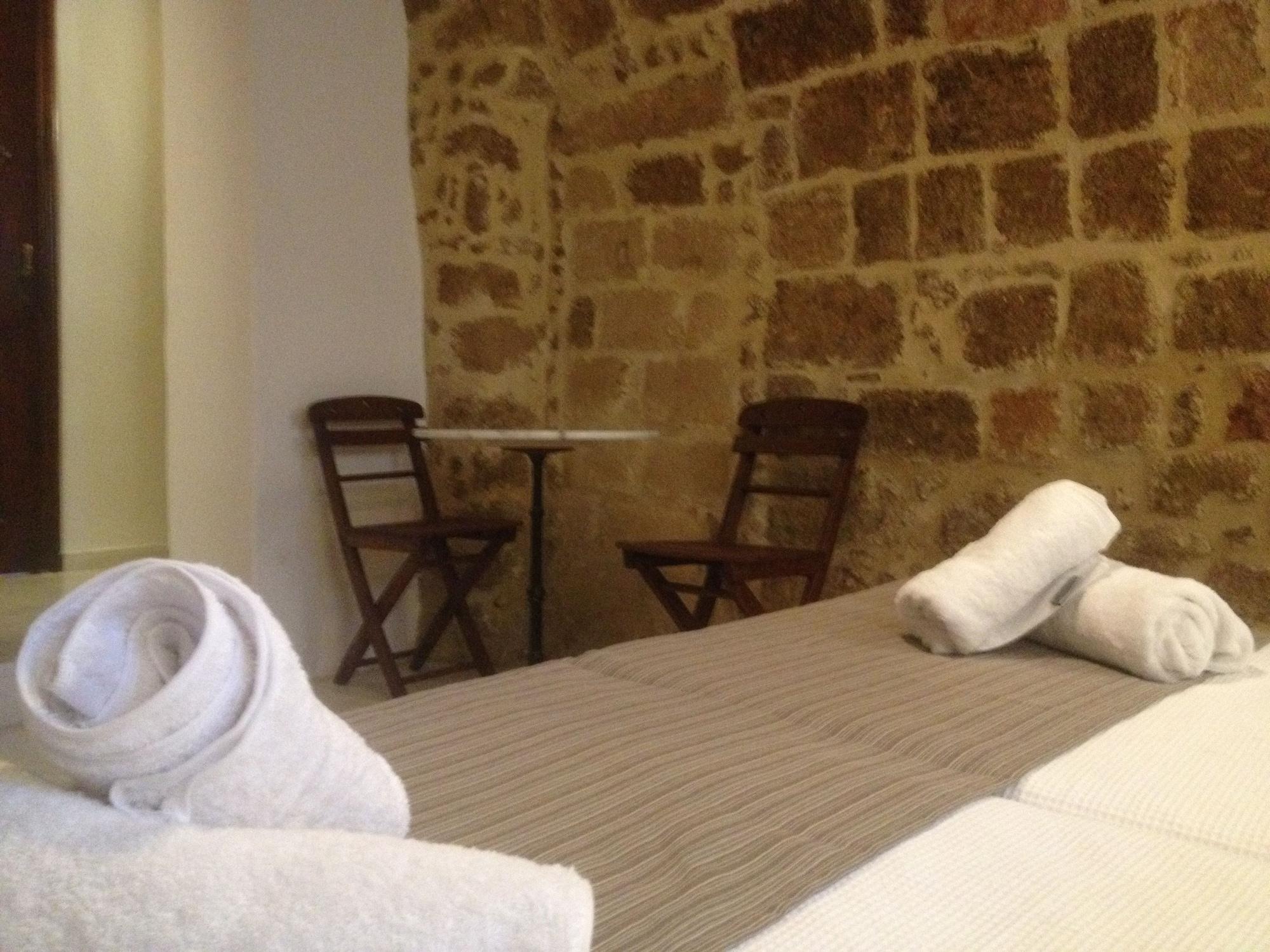 Auberge 32 Old Town Rhodes City Exterior foto